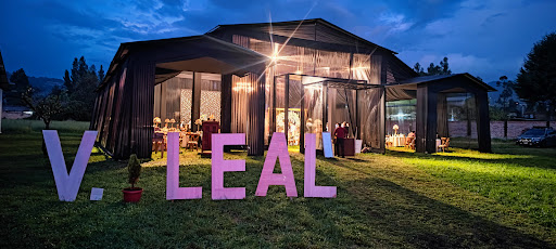 VILLA LEAL